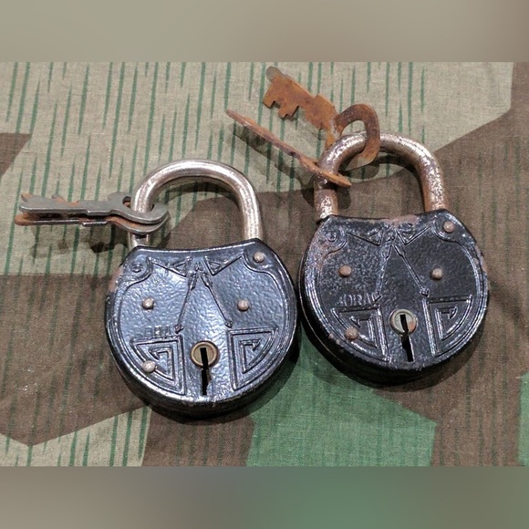 ISO: Antique Locks (functional, not decor) - Picture 11 of 16